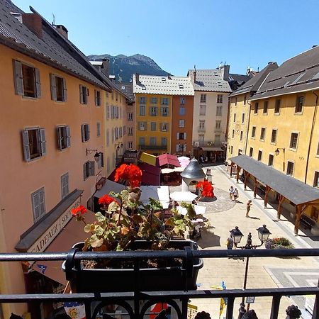 Appartement De Charme Le 1707 Au Coeur De La Cite Vauban 布里昂松 外观 照片