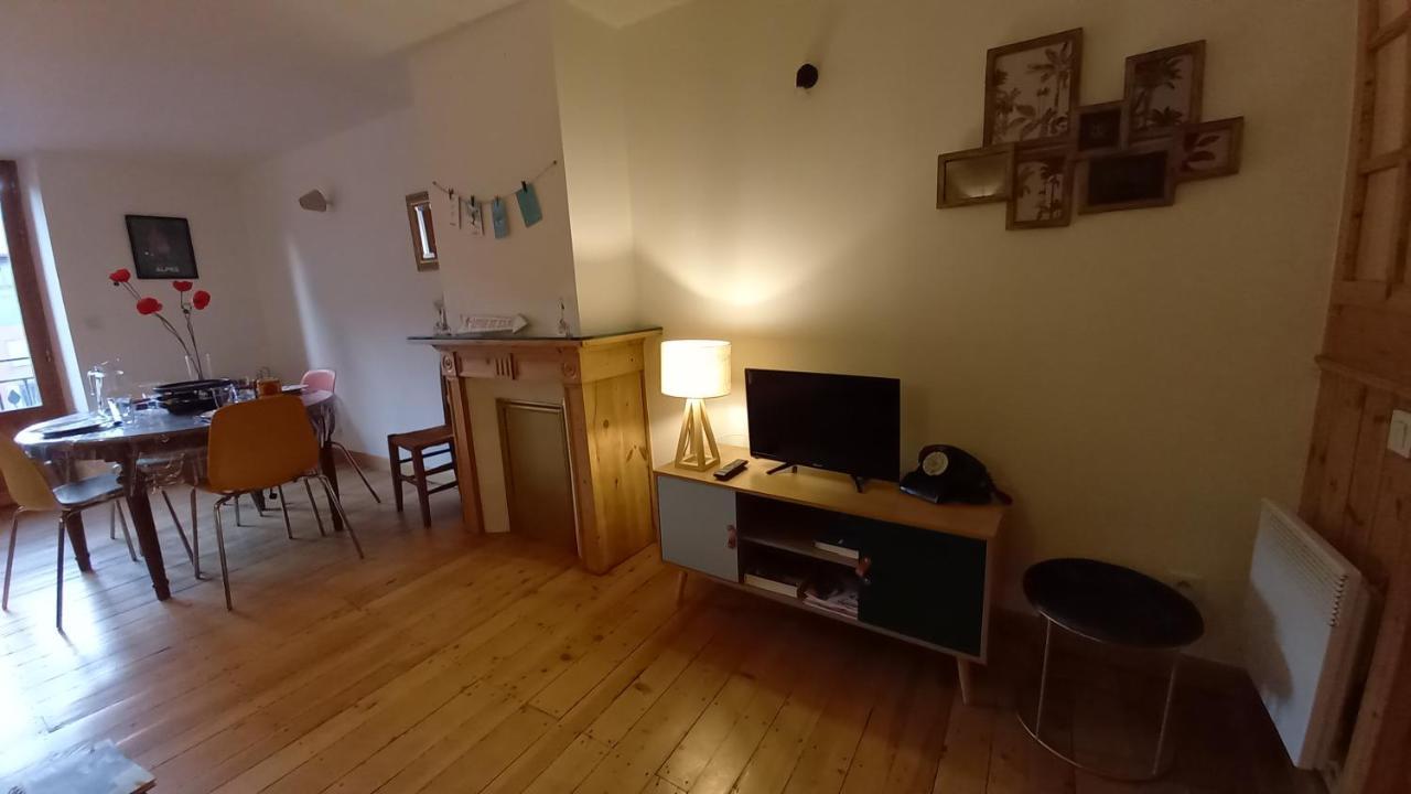 Appartement De Charme Le 1707 Au Coeur De La Cite Vauban 布里昂松 外观 照片
